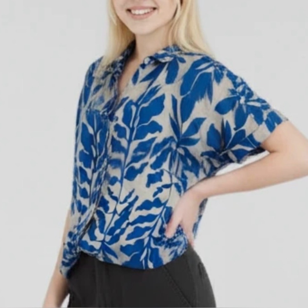 Rachel Zoe Blue and white Leaf Print linen Button Down Shirt